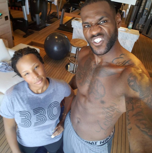 These Famous Couples Take The Best Selfies Together
